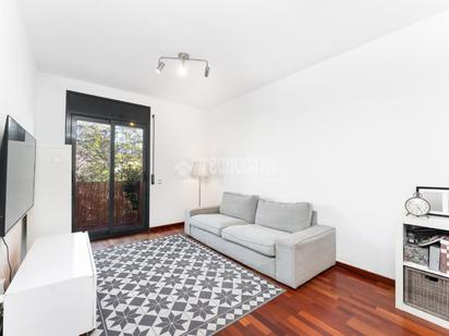 Living room of Flat for sale in Vilanova i la Geltrú  with Air Conditioner, Heating and Parquet flooring