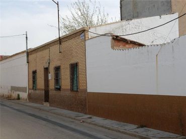 Xalet amb jardí en venda a manuel torrecilla