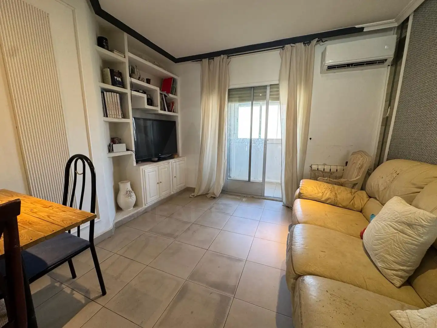 Living room of Flat for sale in Madrid  with Air Conditioner, Heating and Terrace
