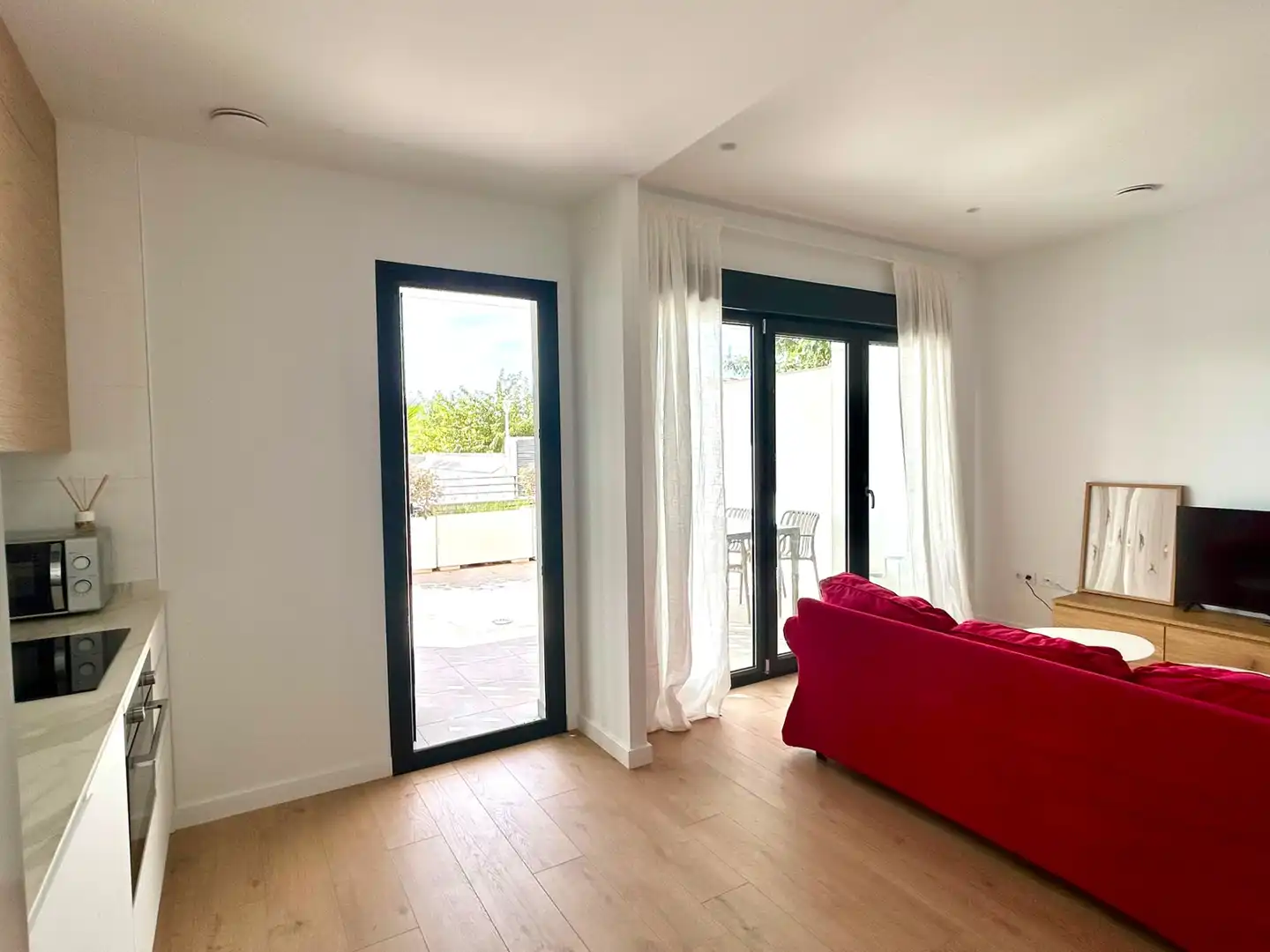 Living room of Flat for rent in Granada  with Air Conditioner, Heating and Terrace
