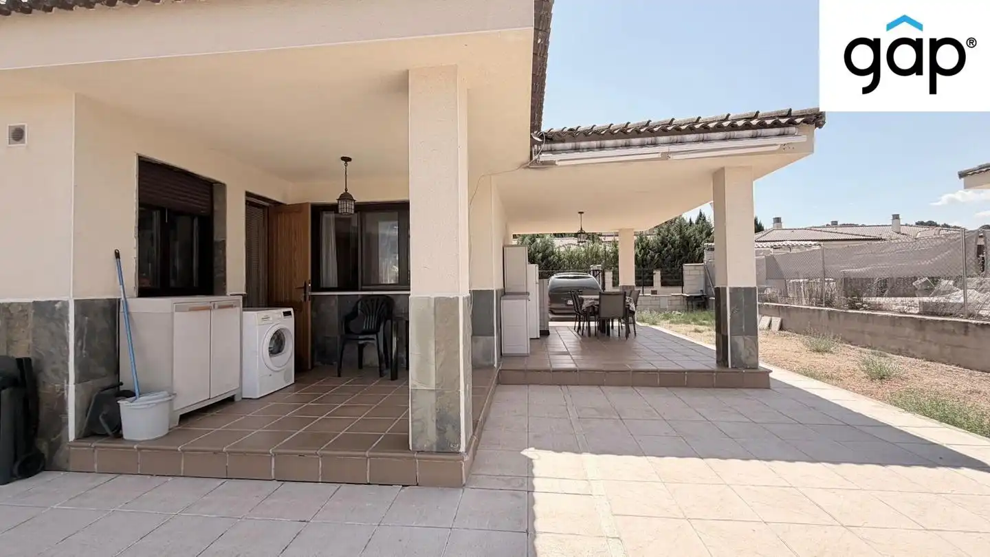 Terrace of Houses for sale in Arcas del Villar  with Heating, Private garden and Furnished