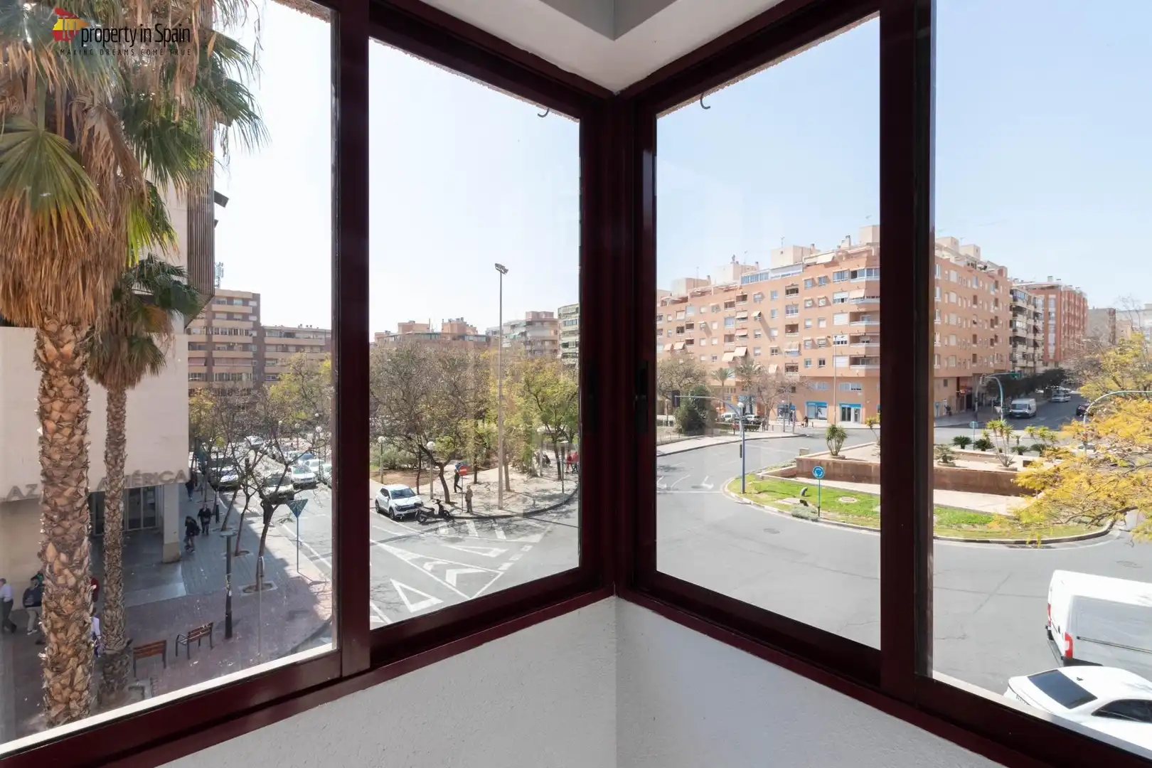 Dormitori de Pis per a compartir en Alicante / Alacant amb Moblat i Balcó