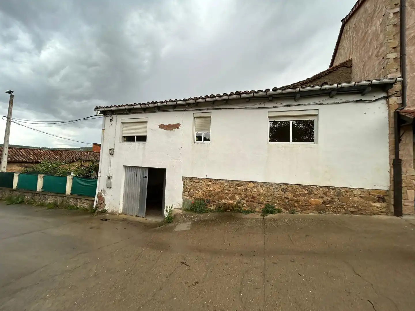 Exterior view of Houses for sale in Garrafe de Torío  with Heating
