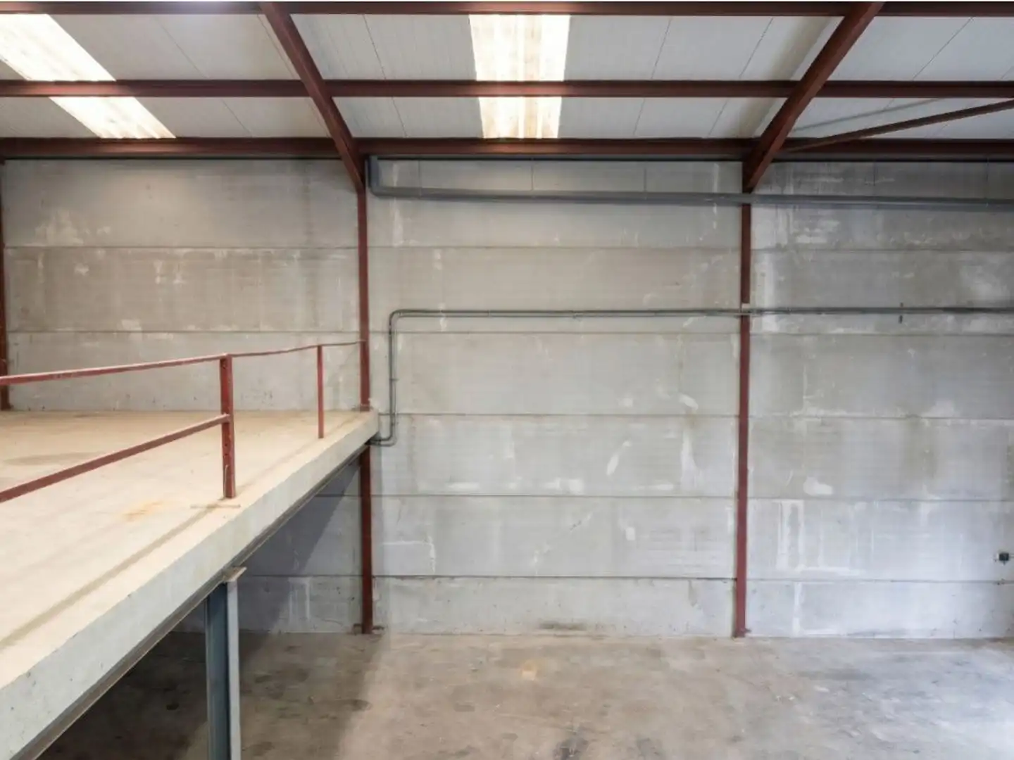 Industrial buildings for sale in Estivella