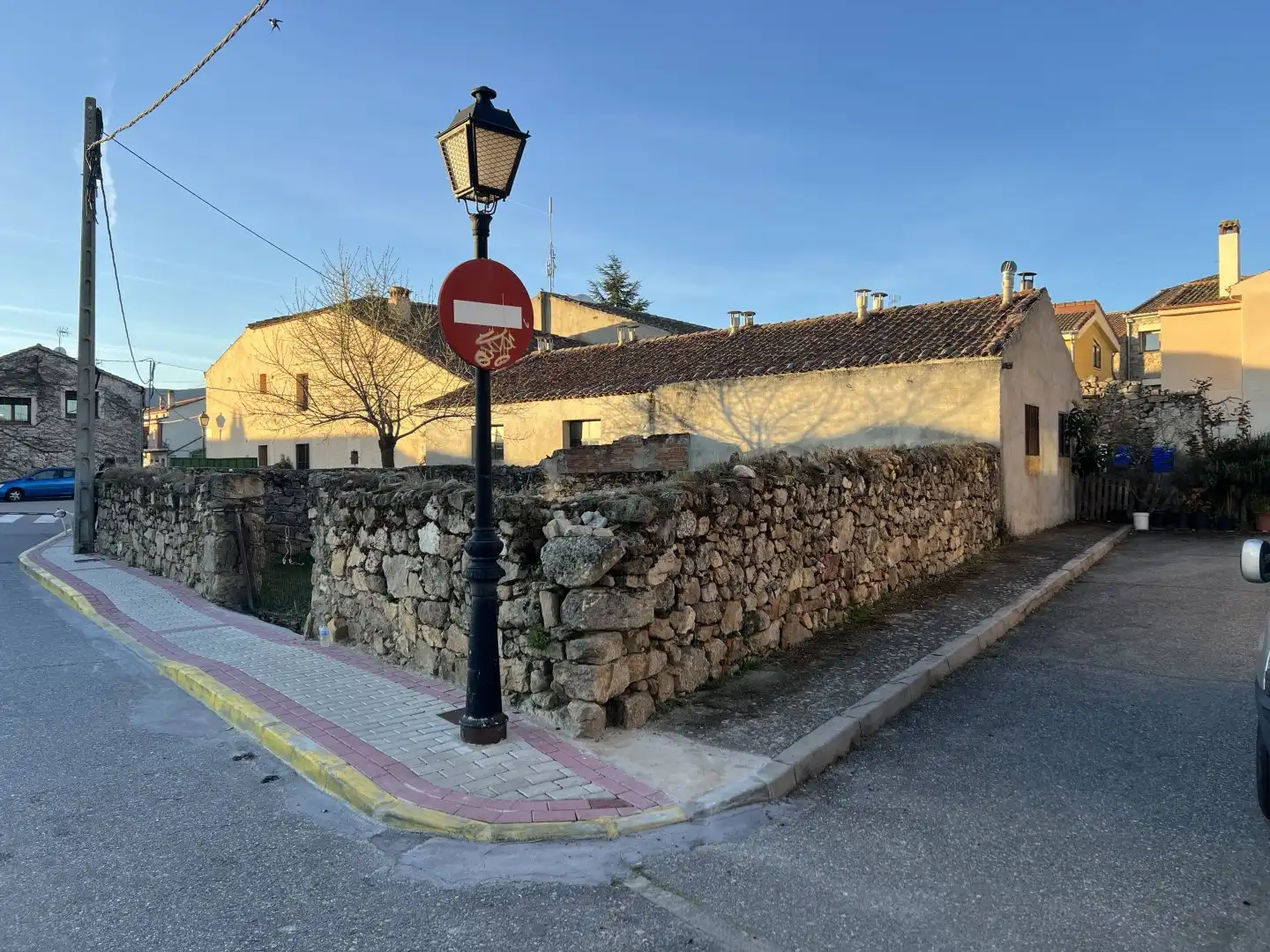 Außenansicht von Residential zum Verkauf in Torrecaballeros