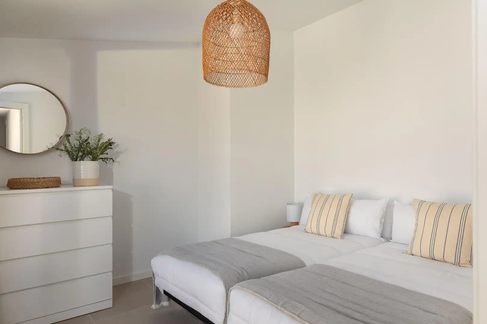 Schlafzimmer von Dachboden zur Miete in Calonge i Sant Antoni mit Klimaanlage, Heizung und Terrasse