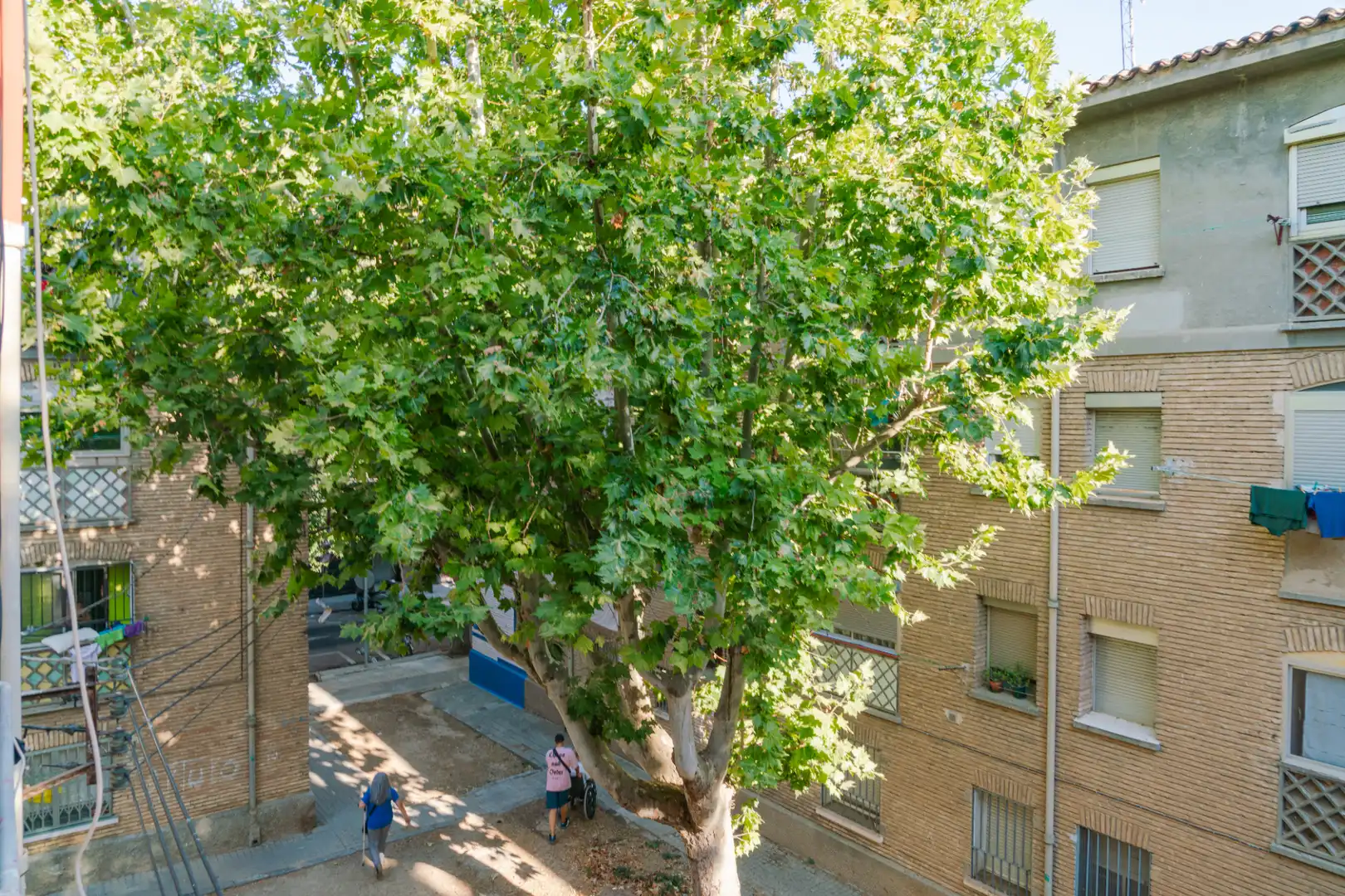 Vista exterior de Pis en venda en Zaragoza amb Parquet, Forn i Rentadora