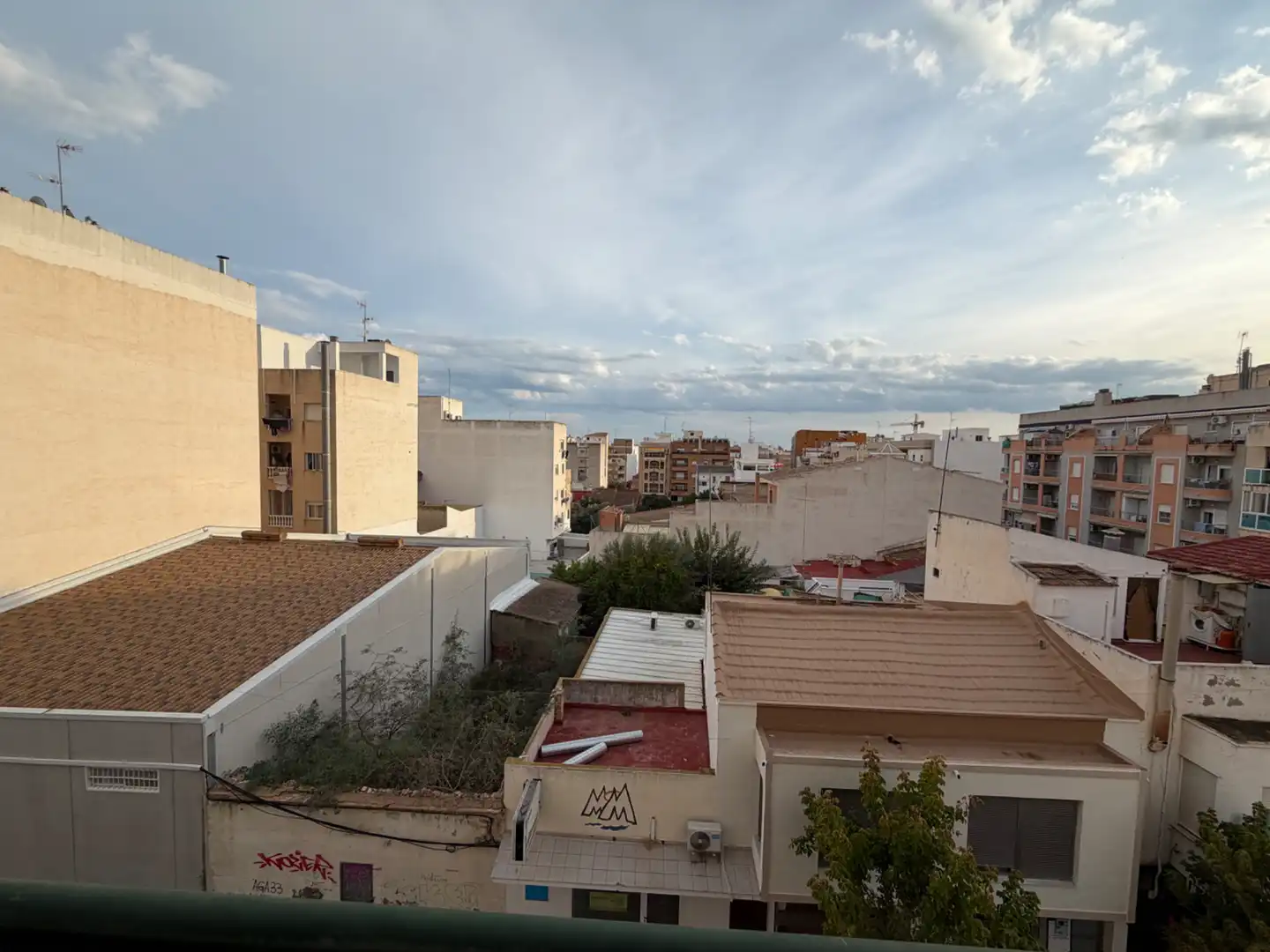 Vista exterior de Pis en venda en Torrevieja amb Aire condicionat, Terrassa i Traster