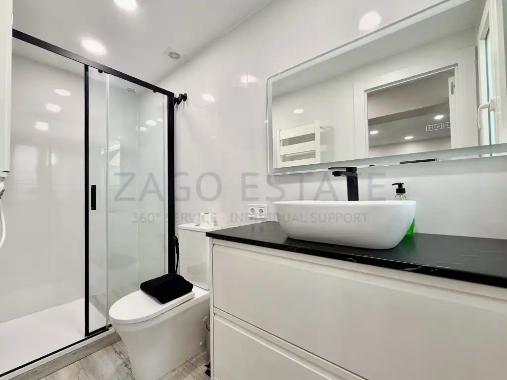 Bany de Apartament de lloguer en Alicante / Alacant