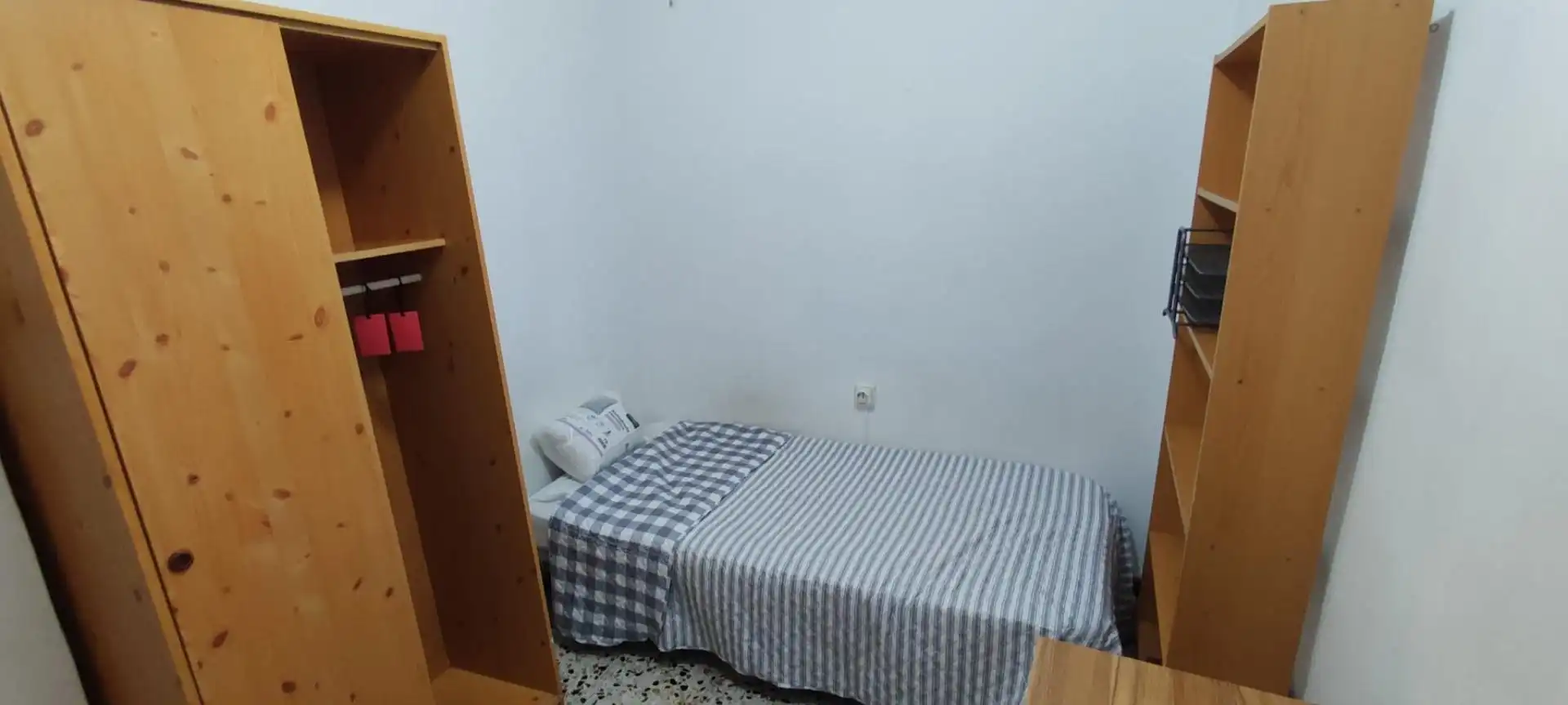Bedroom of Flat for sale in Sevilla