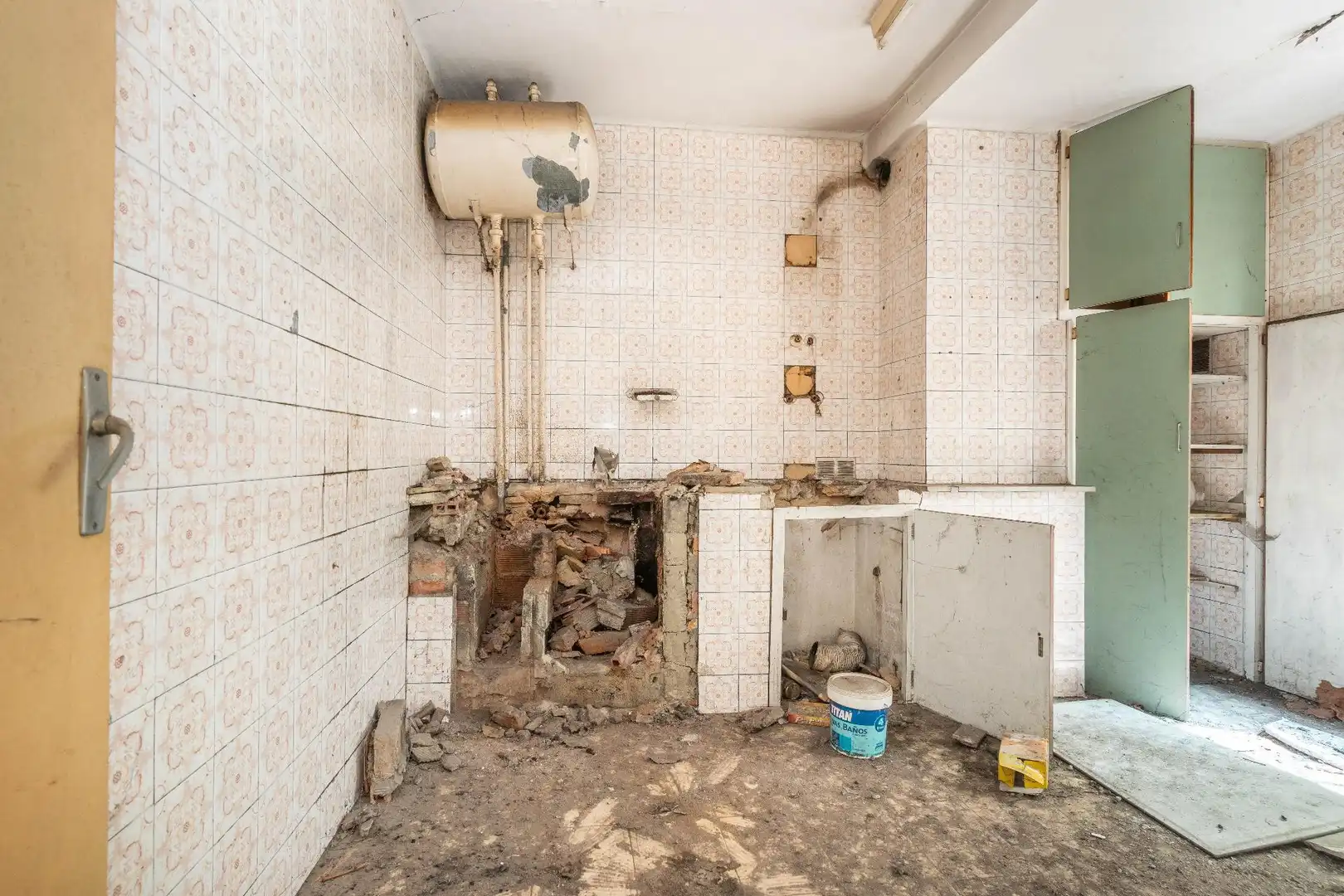 Kitchen of Buildings for sale in Aller