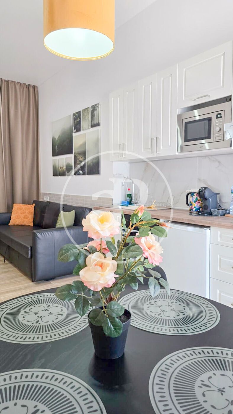 Living room of Flat for sale in  Valencia Capital  with Air Conditioner, Heating and Furnished