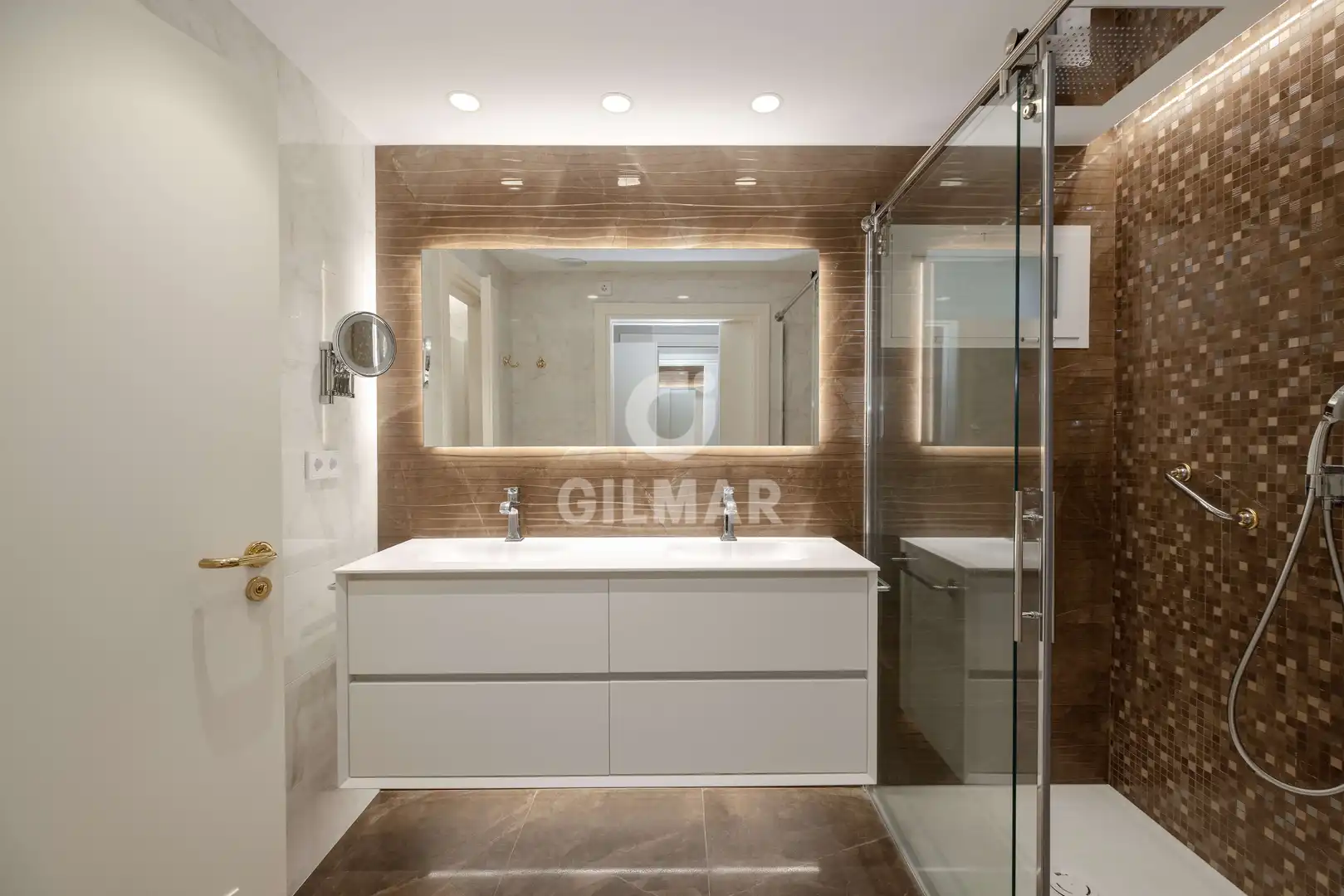 Baño de Apartamento en venta en Marbella con Calefacción, Jardín privado y Trastero