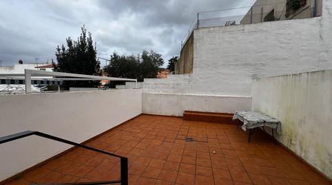 Foto 2 de Casa adosada en venda a La Granja - La Colina - Los Pastores, Algeciras