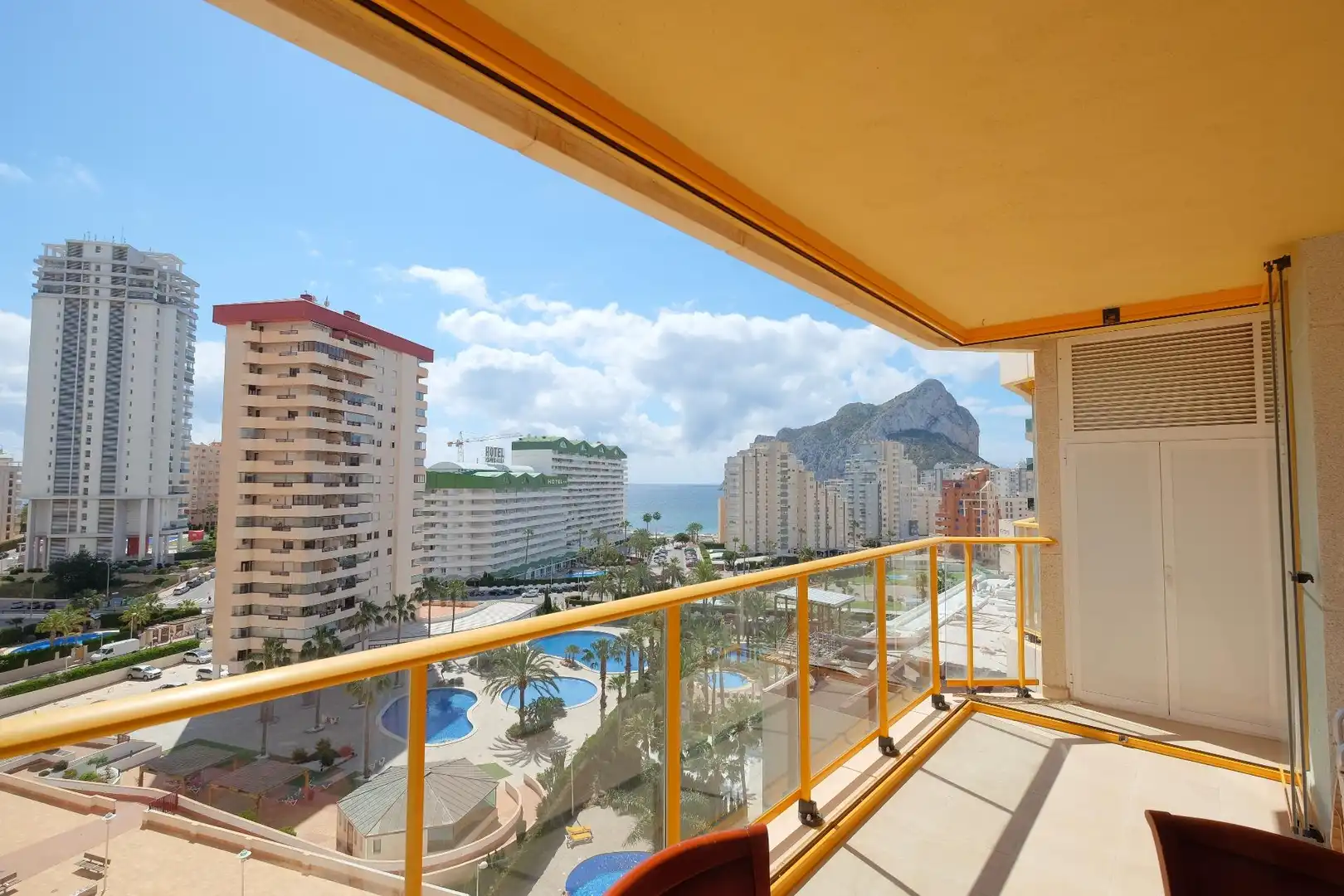 Habitación de Apartamento en venta en Calpe / Calp con Calefacción y Piscina