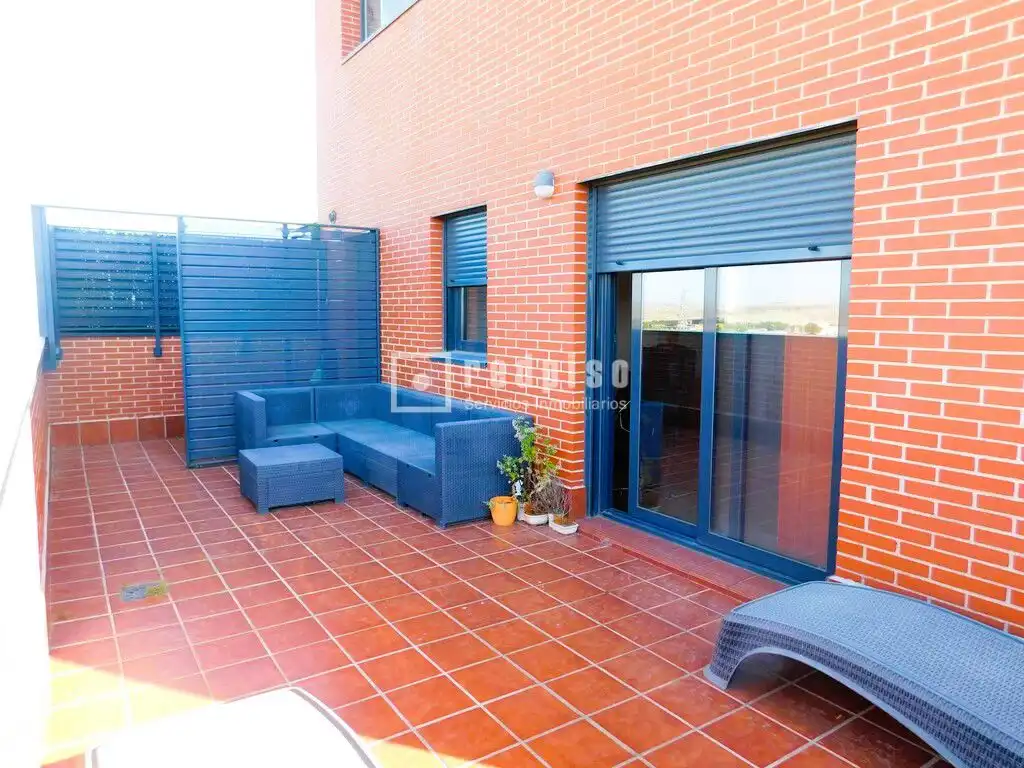 Terraza de Piso de alquiler en Madrid con Aire acondicionado, Calefacción y Jardín privado