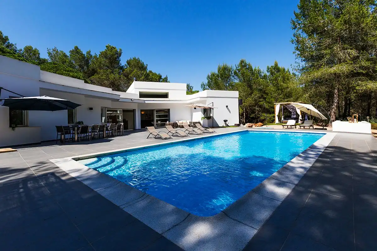 Maison avec piscine à louer à Poligono 25