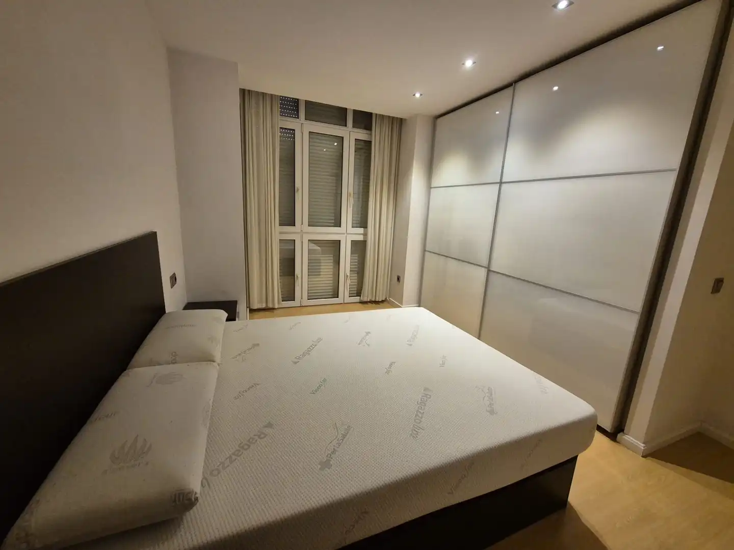 Schlafzimmer von Wohnung zur Miete in Cartagena mit Klimaanlage, Heizung und Parkett