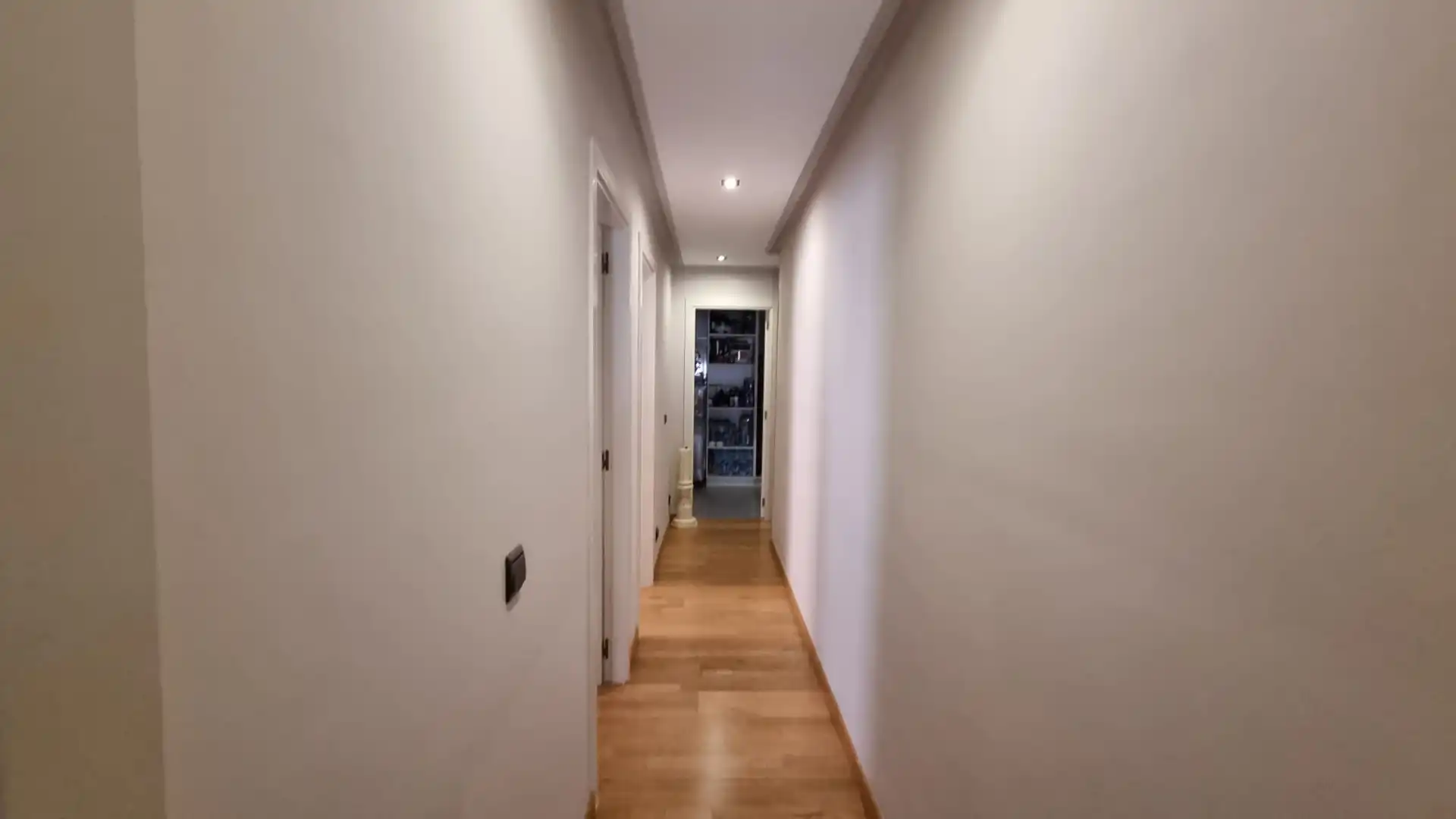 Flat for sale in Calle Vía del Berrocal, Iglesia - Estación