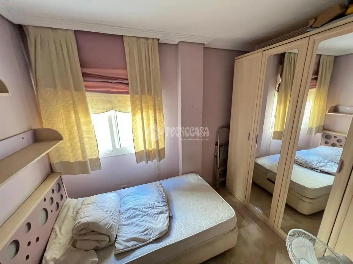 Habitación de Piso en venta en Dos Hermanas con Terraza