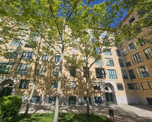 Vista exterior de Pis de lloguer en Salamanca Capital amb Calefacció