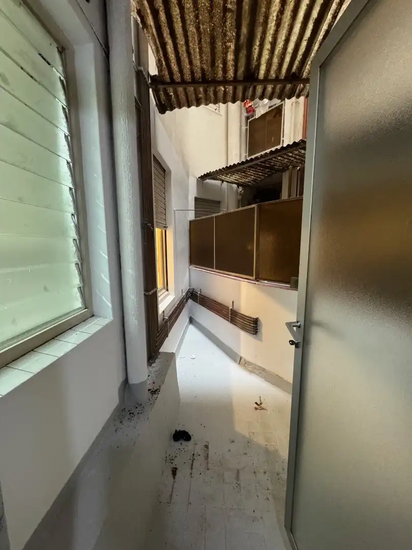 Piso en venta en Barcelona con Calefacción, Terraza y Horno