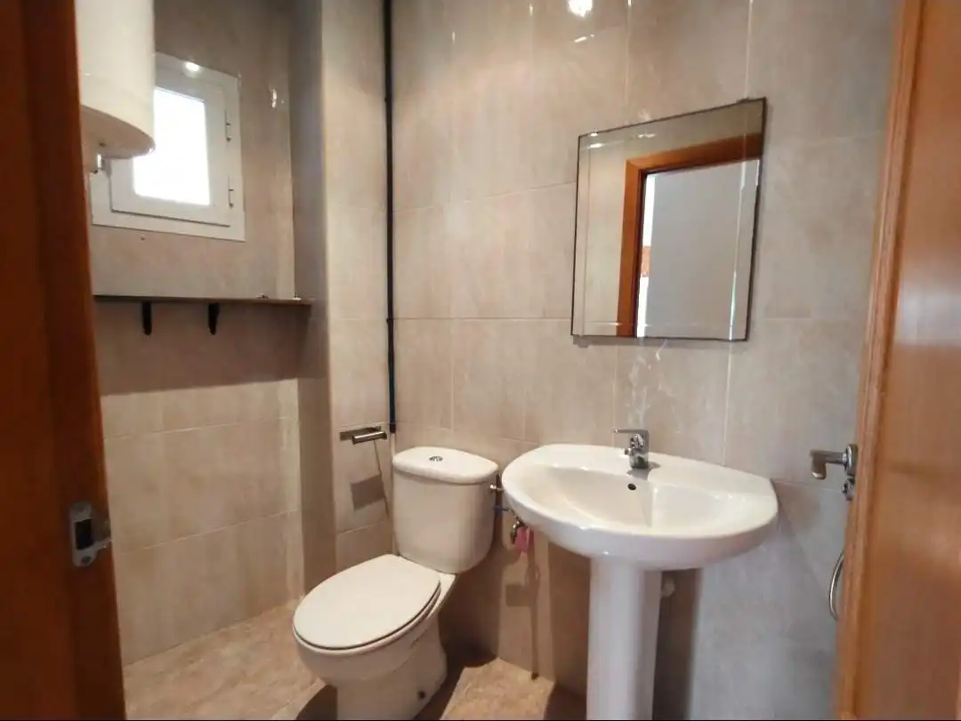 Badezimmer von Geschaftsraum zur Miete in Inca