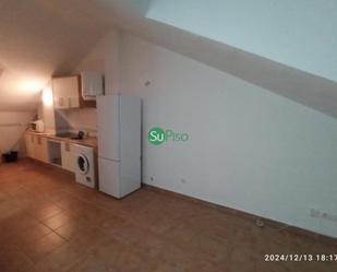 Kitchen of Flat to rent in Yeles  with Heating