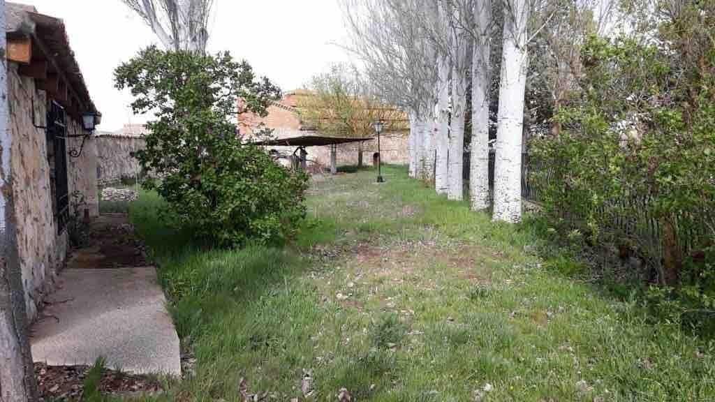 Casa o xalet en venda a  HUERTAS, Santoyo