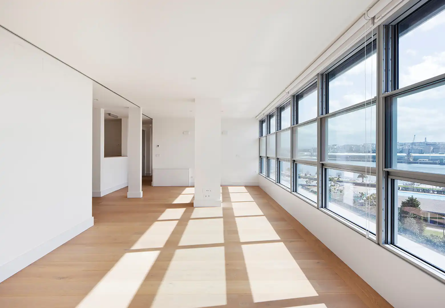 Sala d'estar de Pis de lloguer en A Coruña Capital  amb Calefacció, Forn i Microones