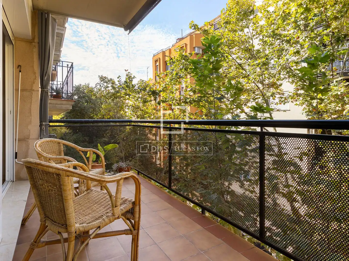 Flat with terrace for sale in Les Corts