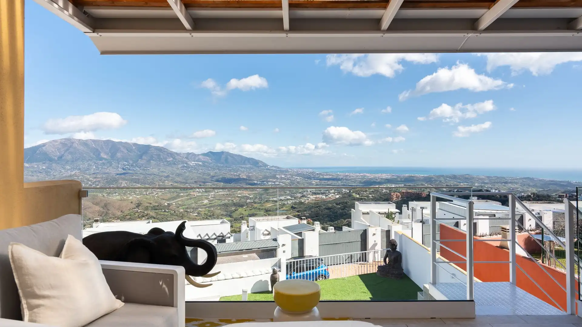 Vista exterior de Casa adosada en venta en Ojén con Terraza