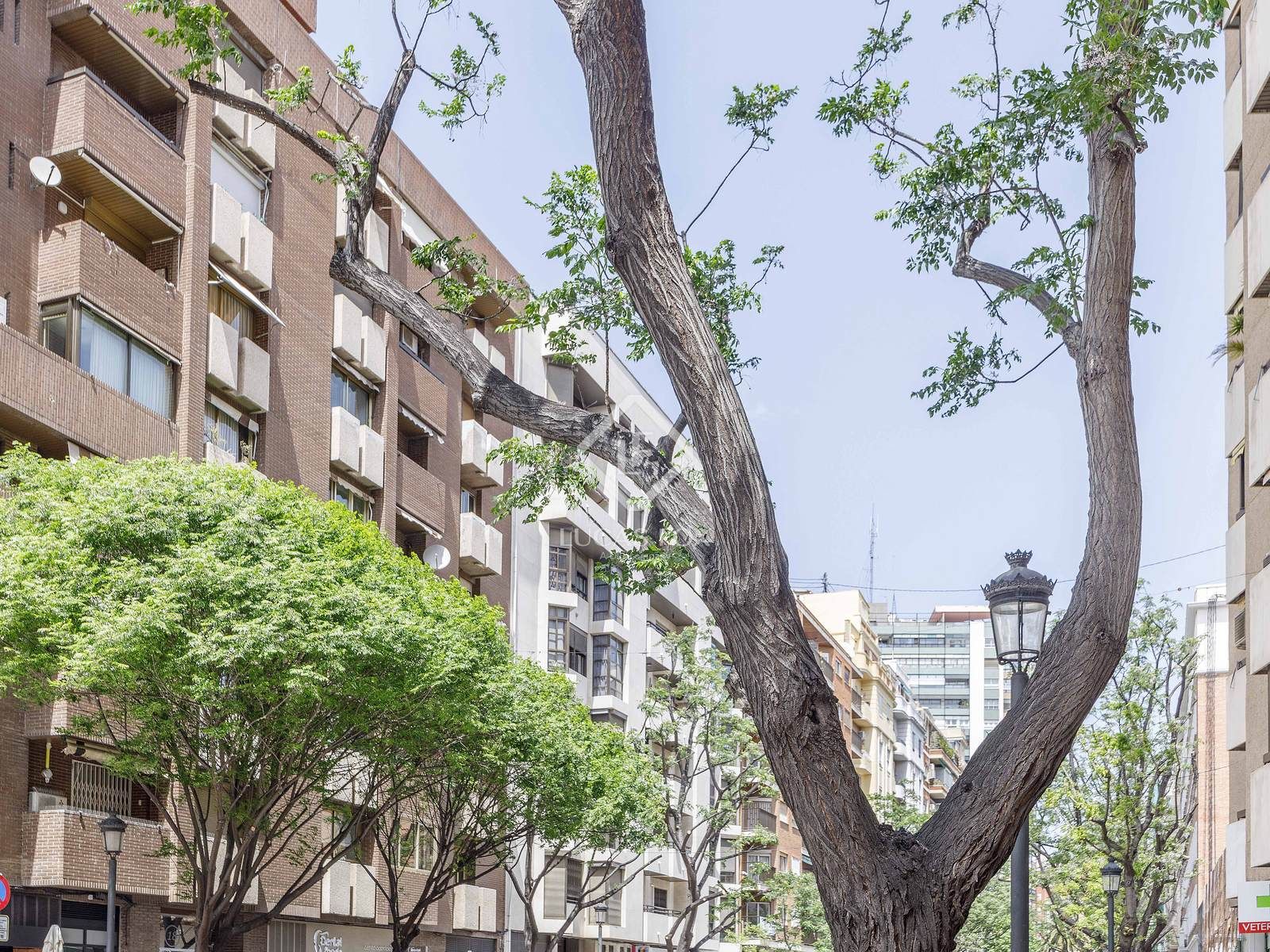 Vista exterior de Pis en venda en  Valencia Capital amb Aire condicionat