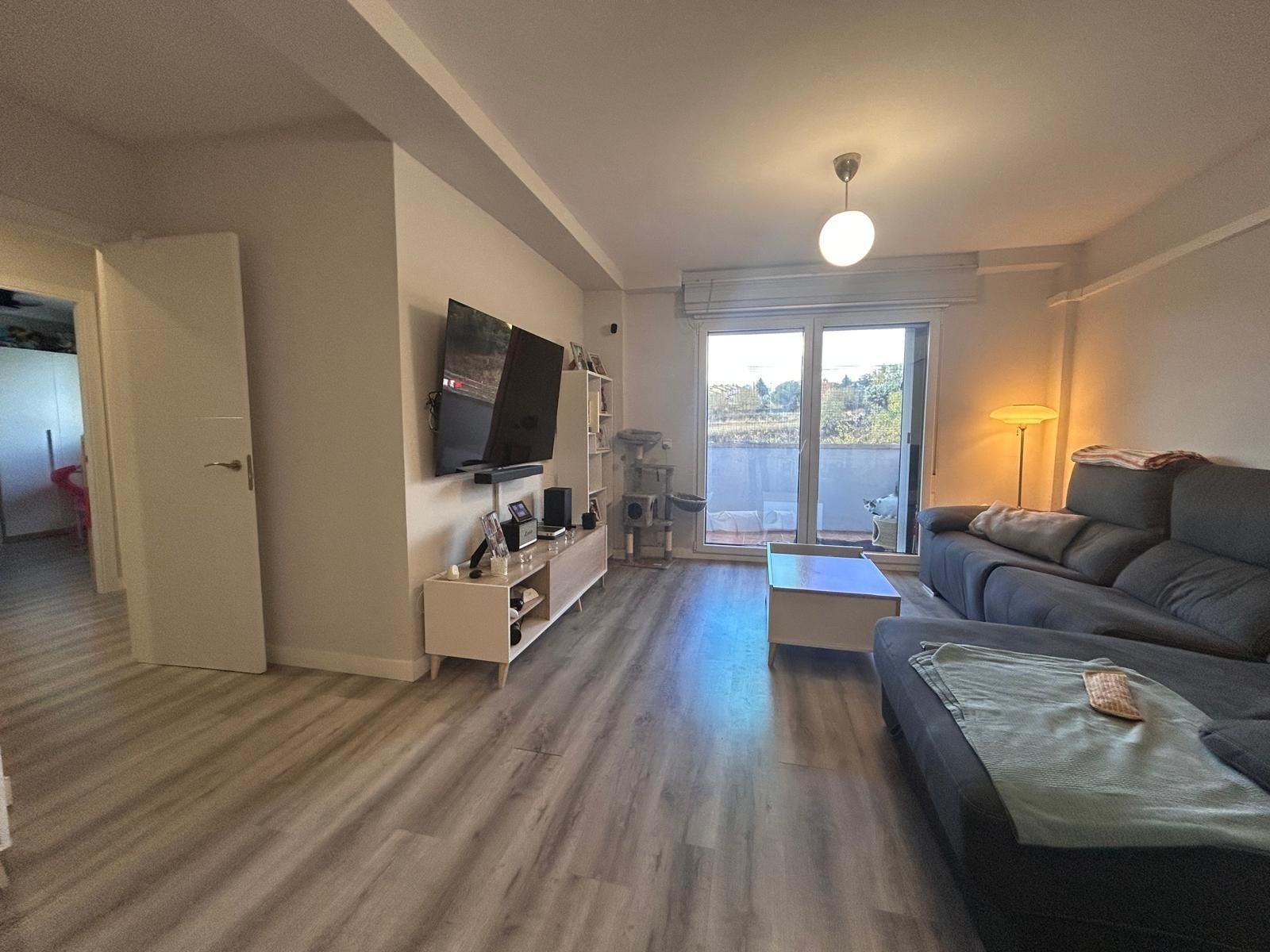 Living room of Flat for sale in El Molar (Madrid)  with Air Conditioner, Heating and Private garden