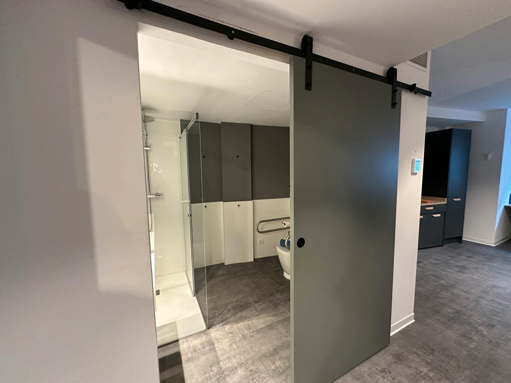 Bathroom of Flat to rent in  Valencia Capital  with Air Conditioner