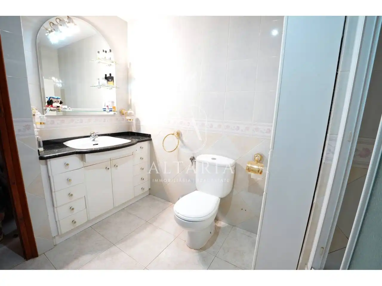 Baño de Piso en venta en Arbúcies con Aire acondicionado, Balcón y Alarma