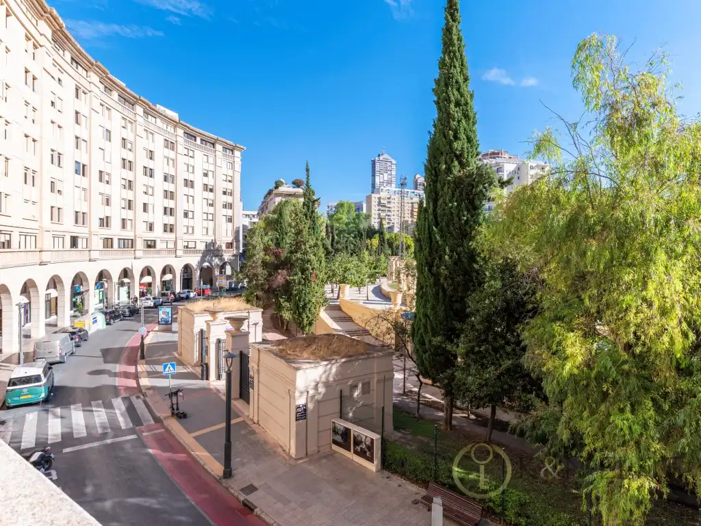 Flat with pool for sale in Avenida Aiguera, imagen 8