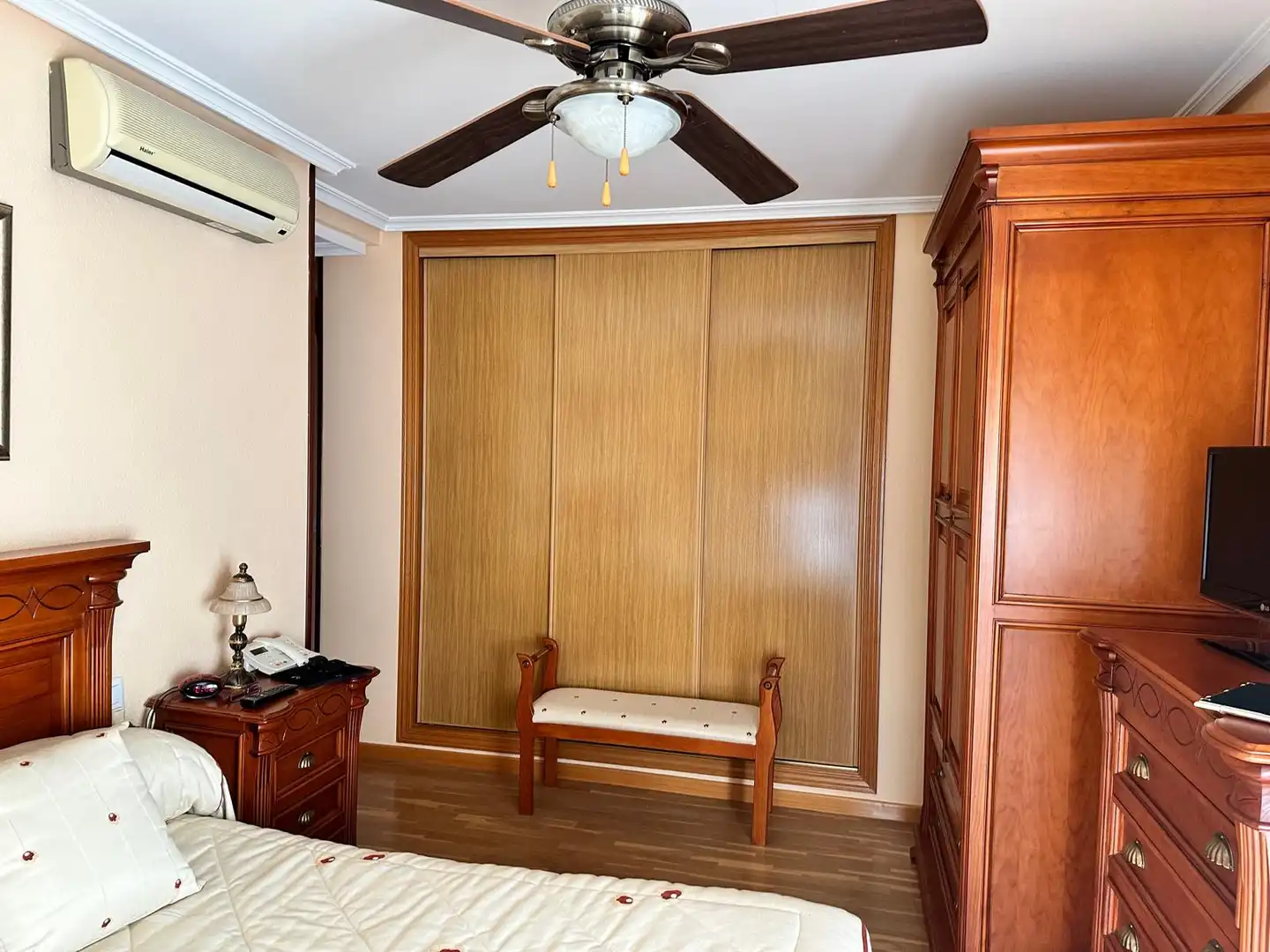 Casa adosada en venta en Calle Suiza, Nuevo Parque