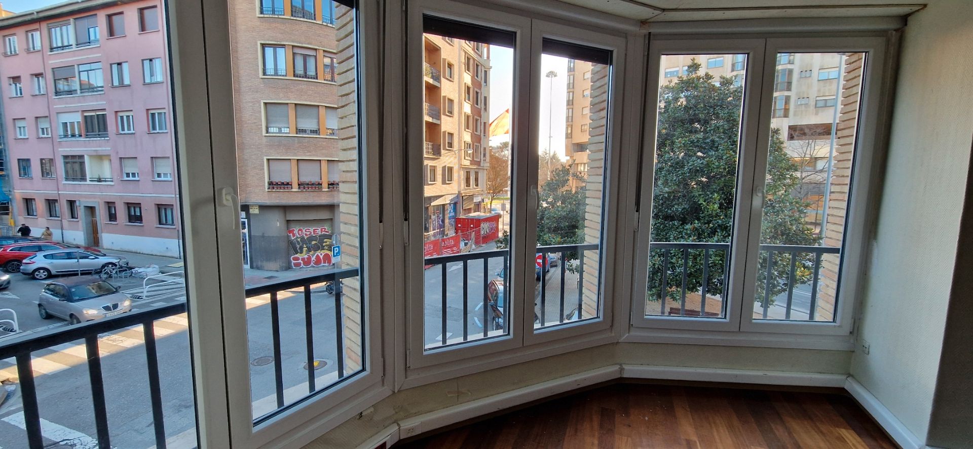 Terrassa de Pis en venda en  Pamplona / Iruña amb Calefacció, Parquet i Terrassa
