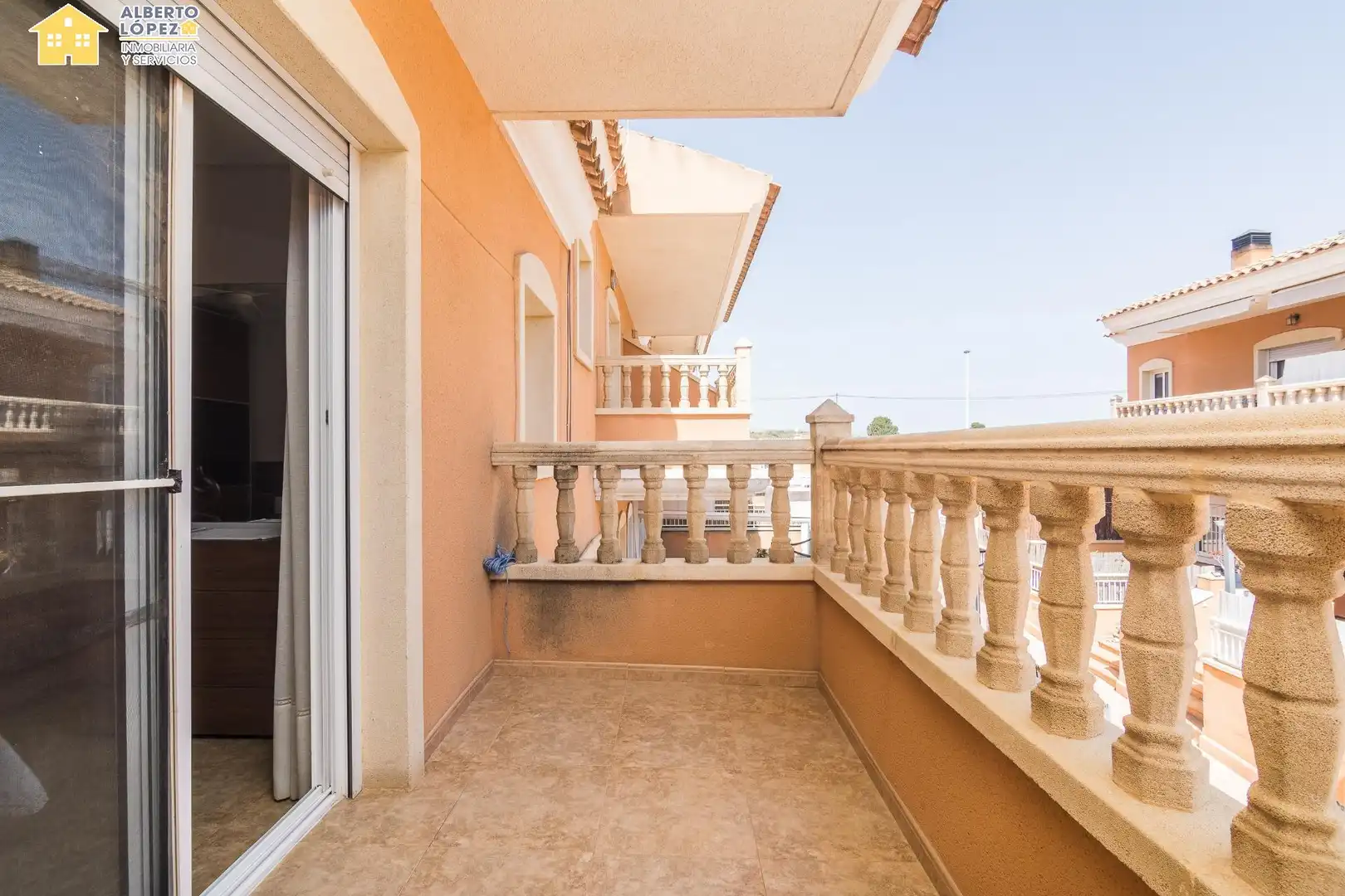 Terraza de Casa adosada en venta en Elche / Elx con Aire acondicionado, Calefacción y Balcón