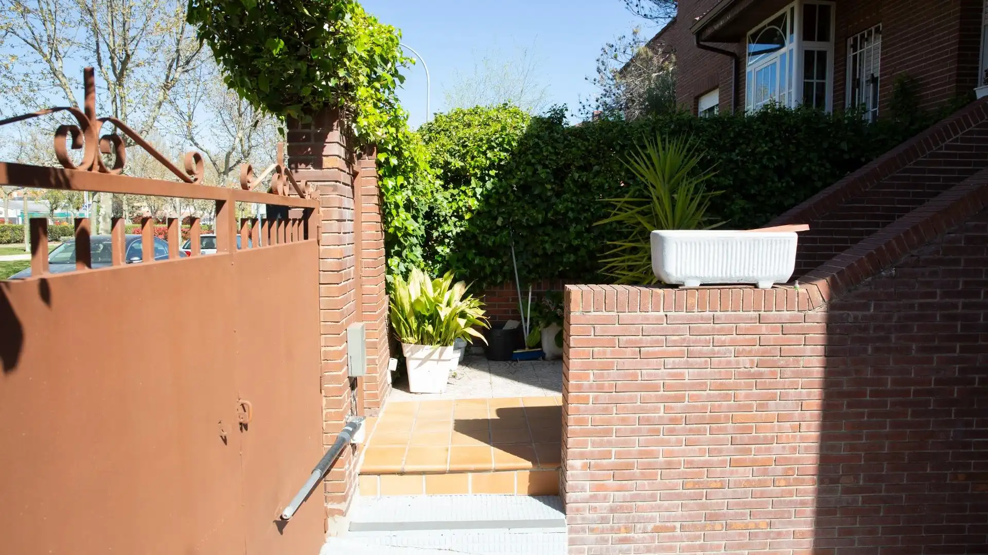 Jardín de Casa adosada en venta en Villanueva de la Cañada con Aire acondicionado, Calefacción y Jardín privado