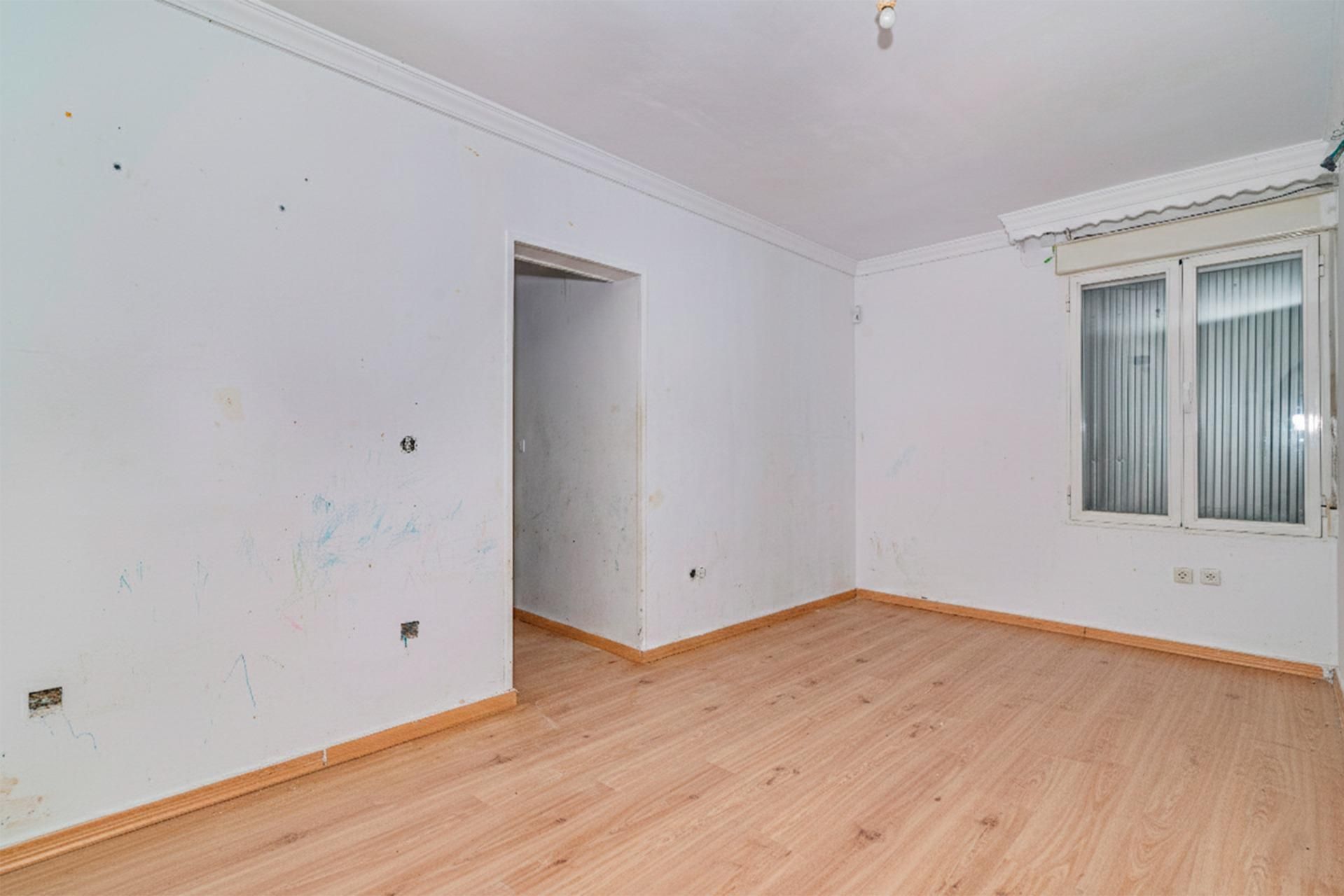 Dormitori de Pis en venda en  Granada Capital