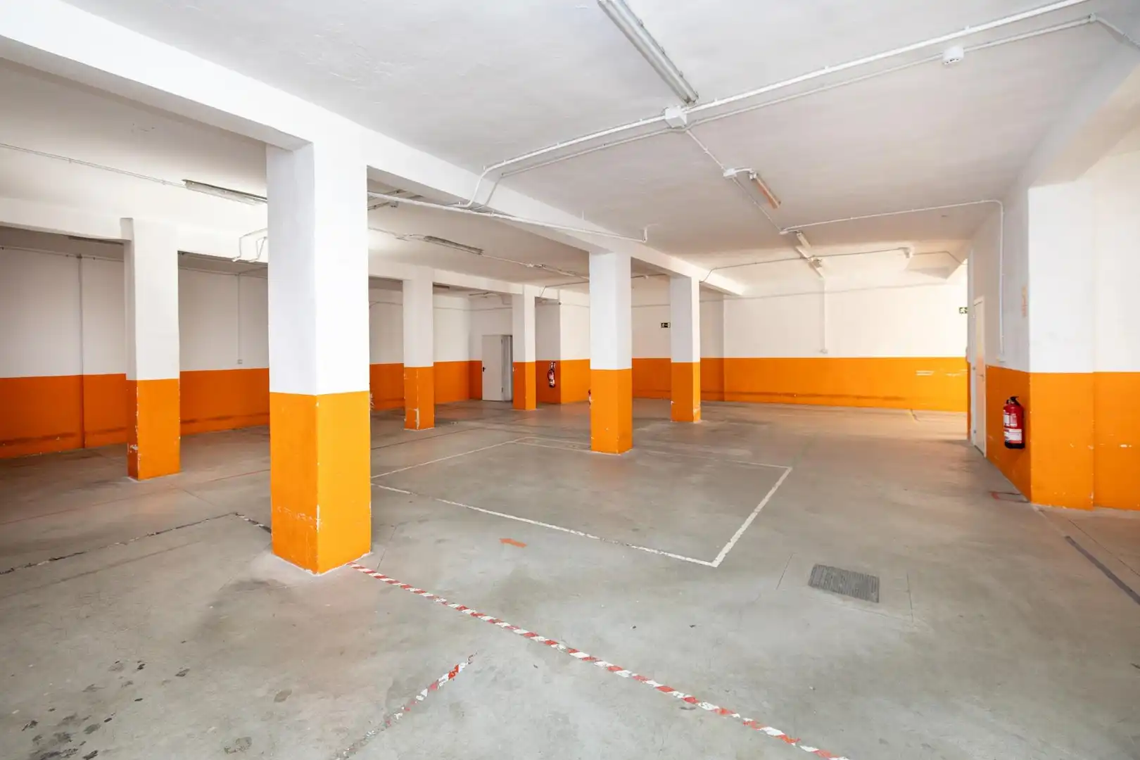 Local comercial en venta en Calle Calle Abderrahmán 11, imagen 9