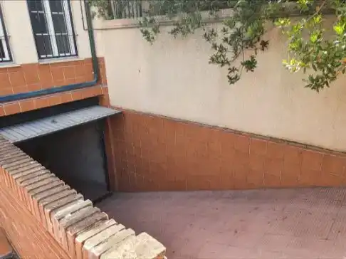 Casa o chalet en venta en  Granada Capital con Aire acondicionado y Balcón