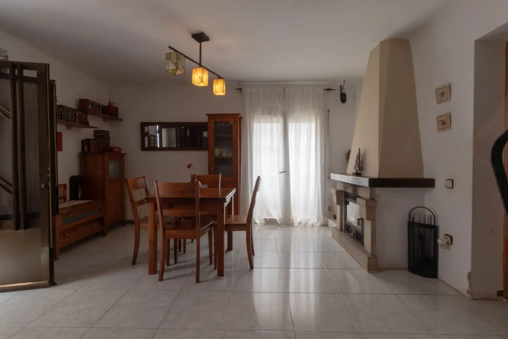 Comedor de Dúplex en venta en Sant Cebrià de Vallalta con Calefacción, Terraza y Horno