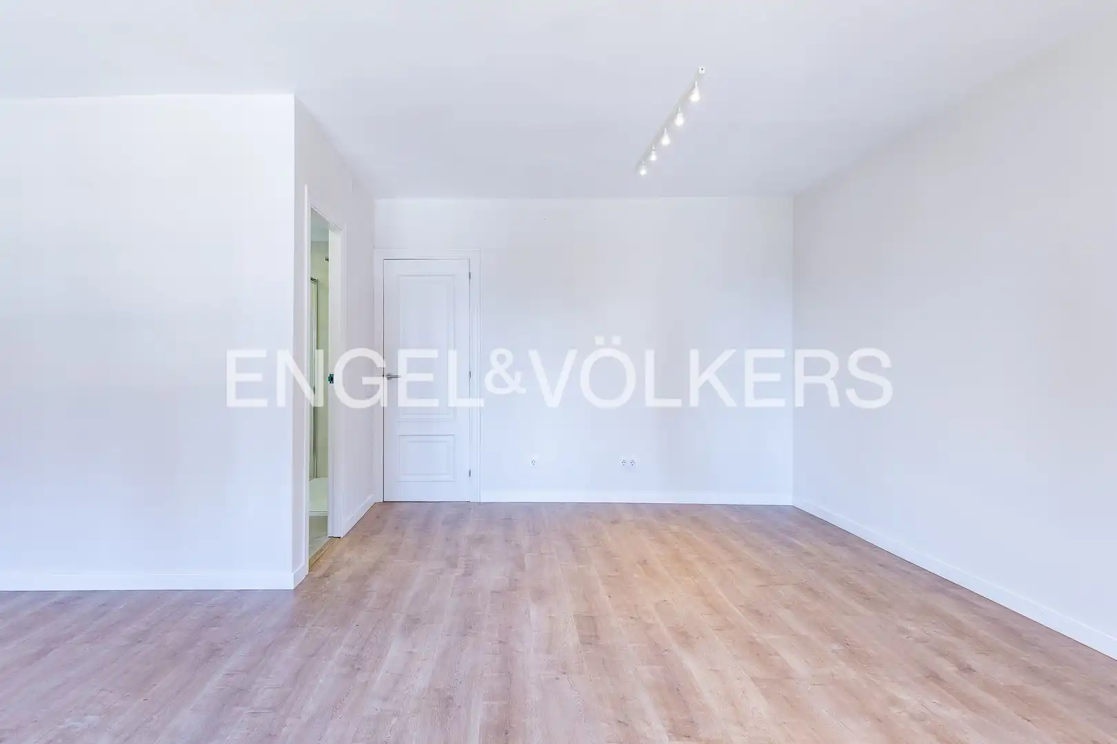 Sala d'estar de Casa o xalet de lloguer en Vilassar de Mar amb Calefacció, Jardí privat i Parquet
