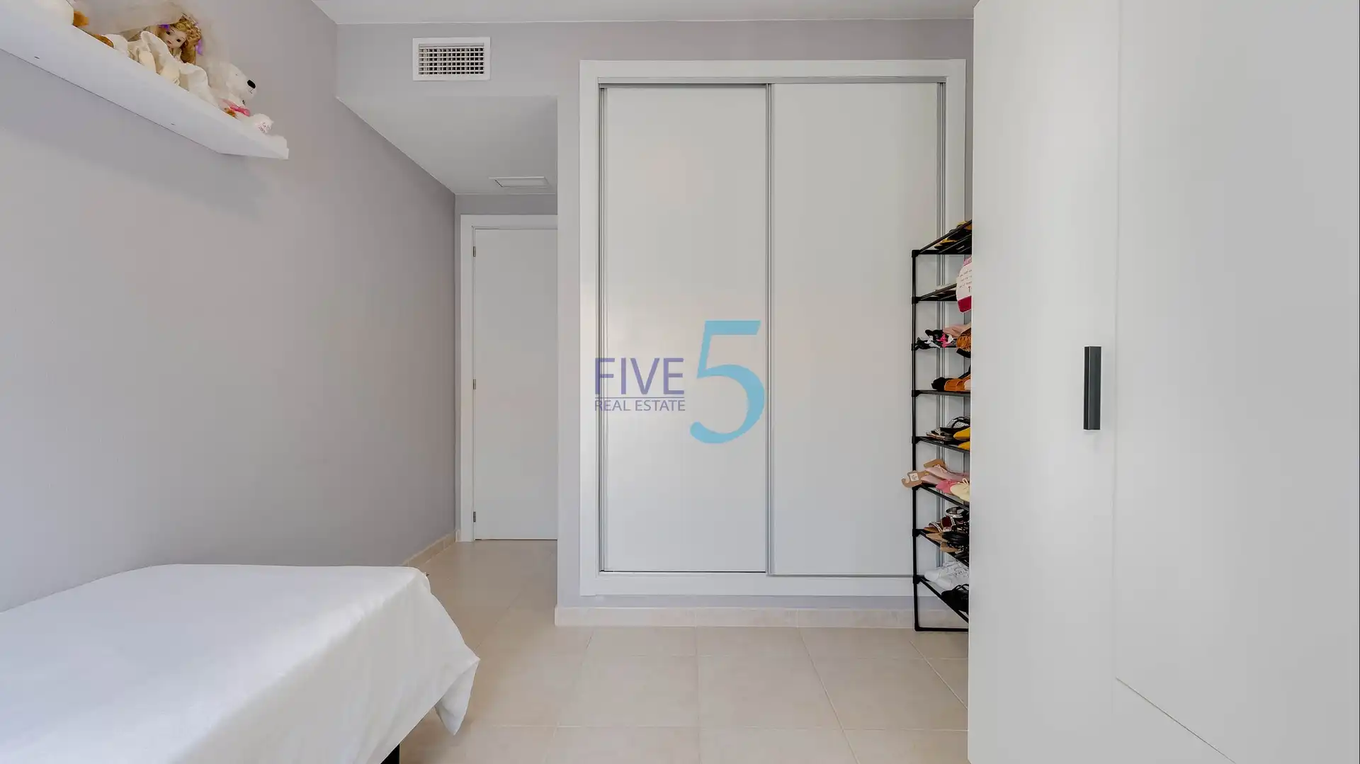 Flat with terrace for sale in San Cayetano, imagen 18