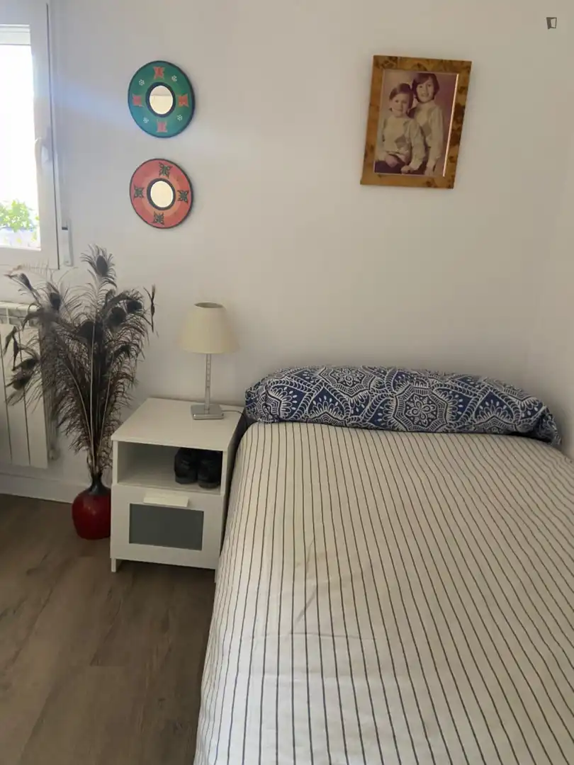 Bedroom of Apartments for share in San Fernando de Henares  with Air Conditioner, Furnished and Oven