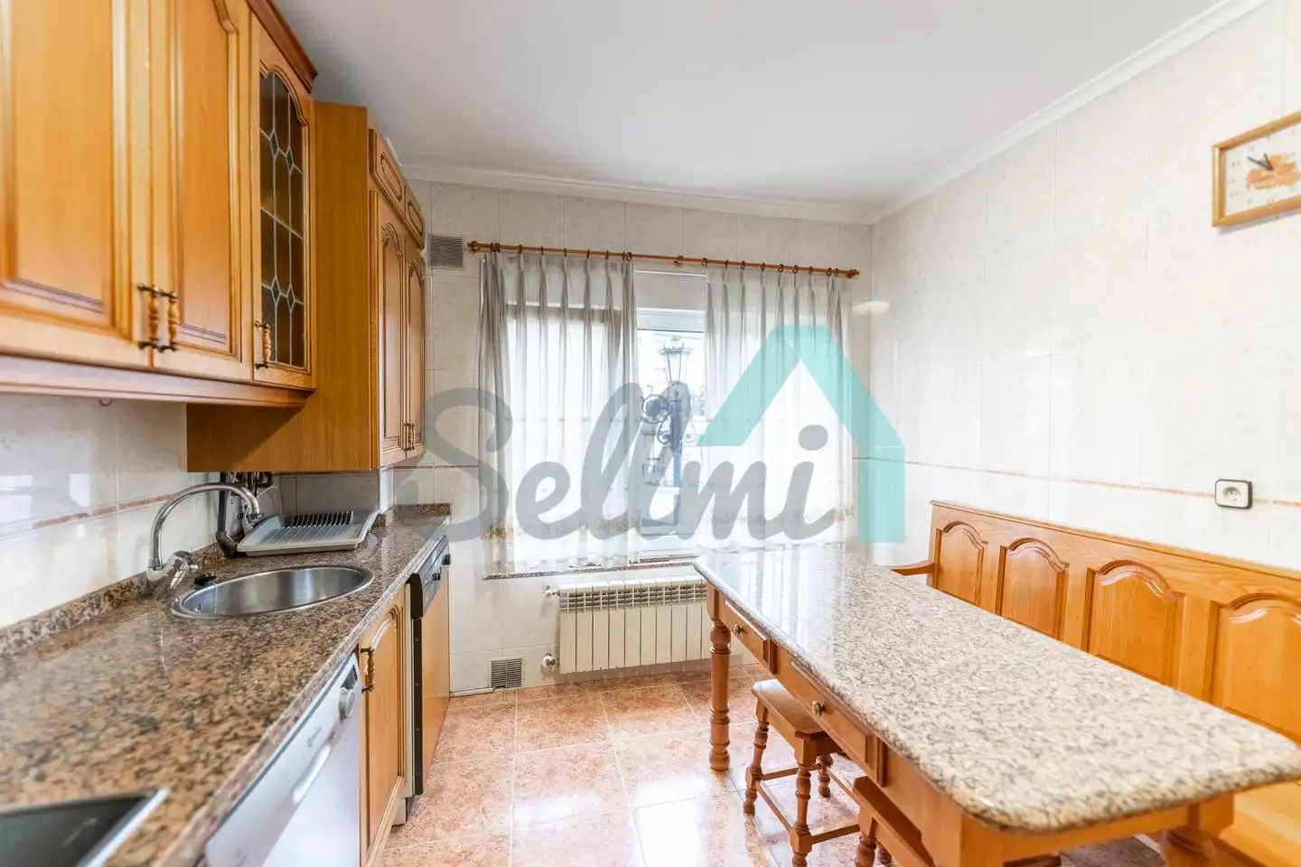 Kitchen of Flat for rent in Oviedo   with Heating, Parquet flooring and Storage room