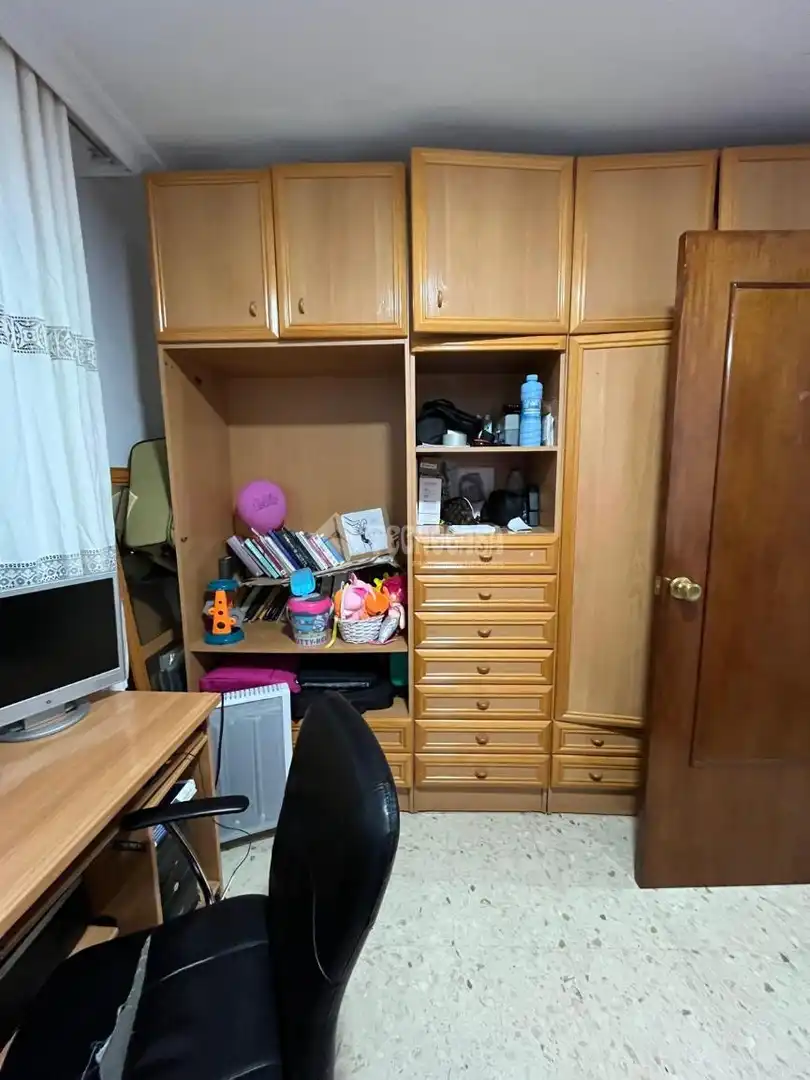 Habitación de Piso en venta en Sevilla con Calefacción, Terraza y Amueblado